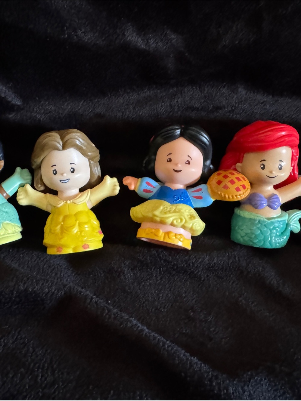 LOT OF 5 FISHER PRICE LITTLE PEOPLE DISNEY PRINCESS FIGURES